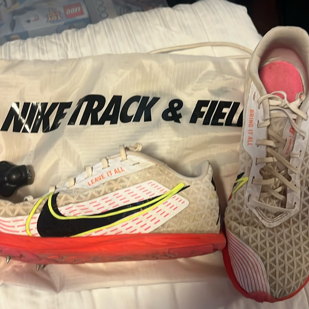 Nike spikes
